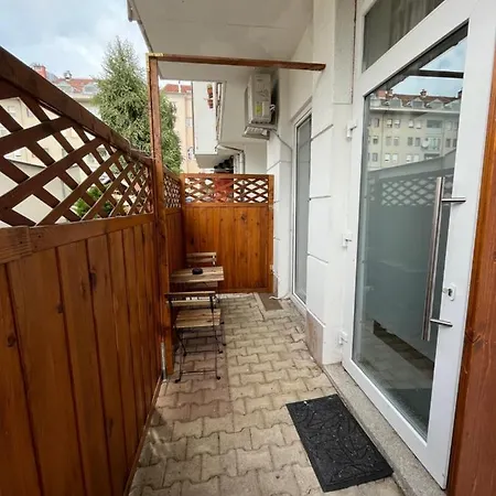 Apartma Karina *